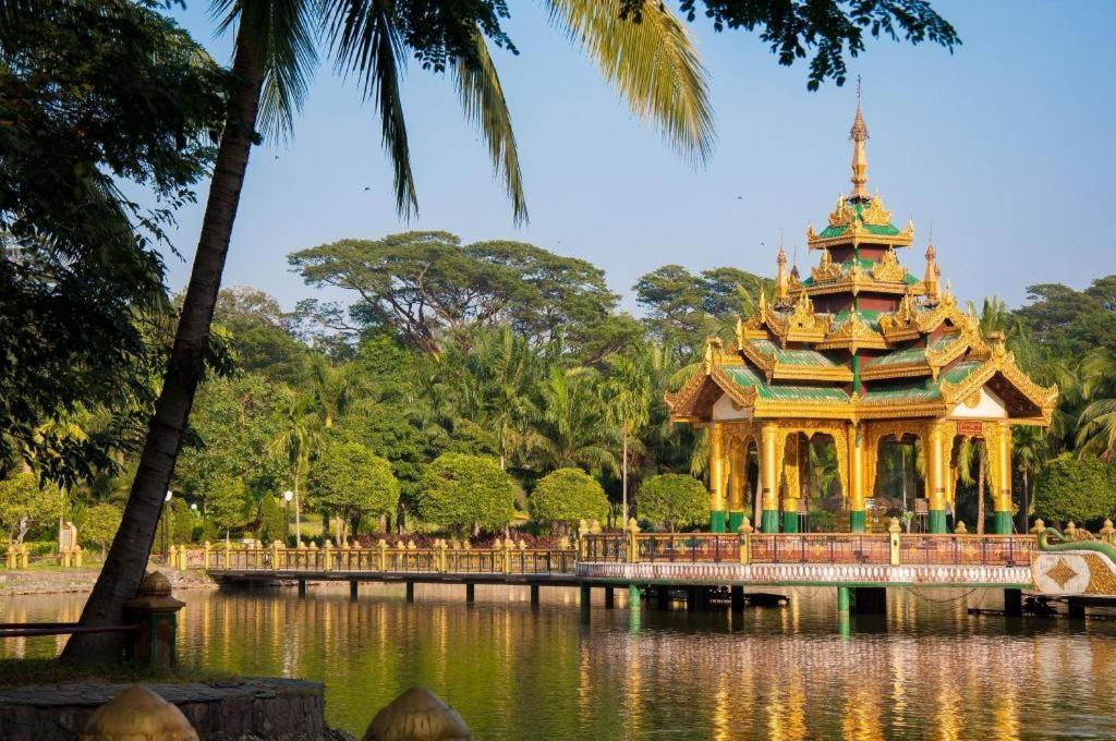 Holiday Season Motel Yangon Exterior photo